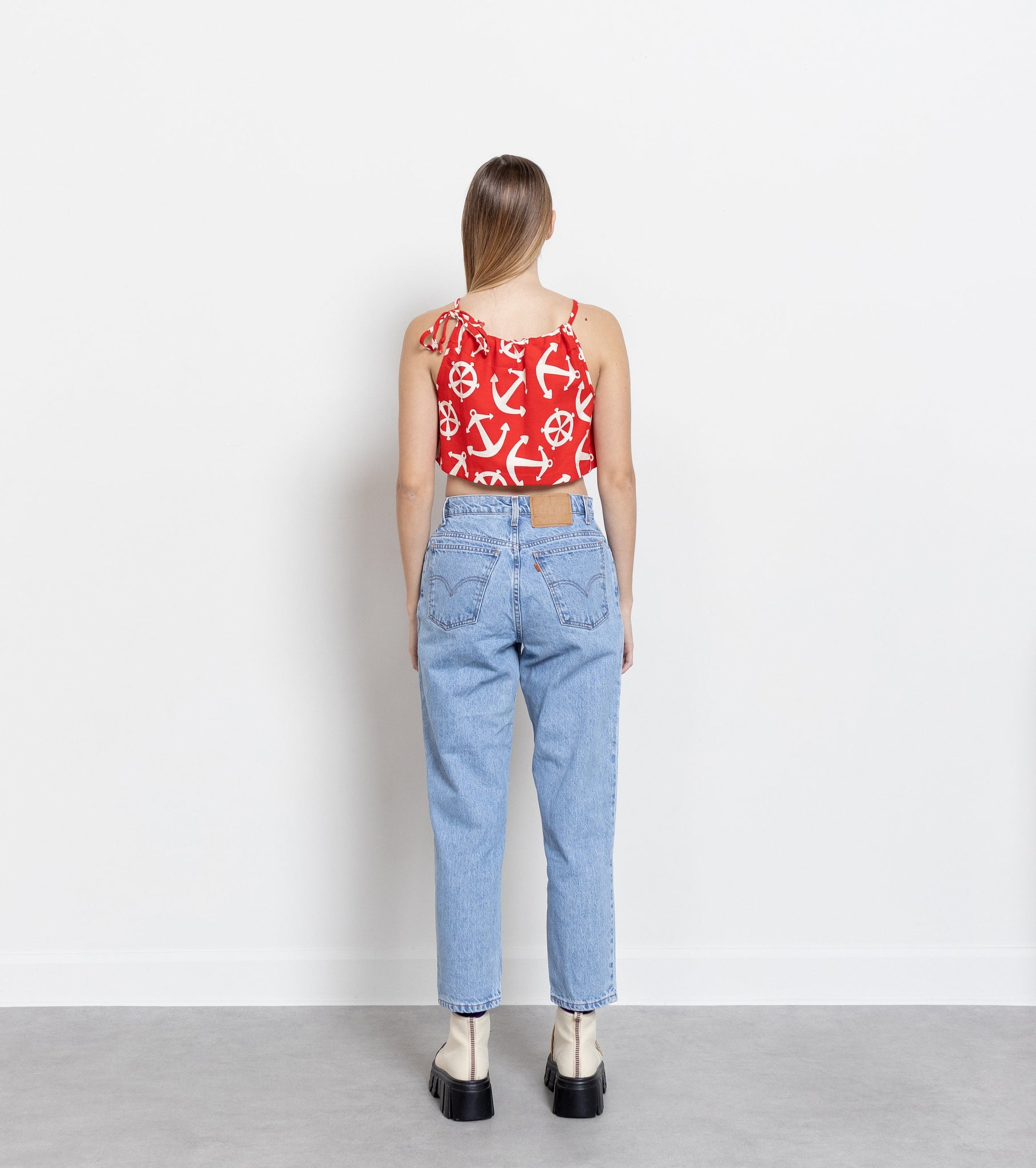 LEVI'S 550 High Waisted Relaxed Tapered Mom Corduroy Trousers